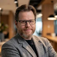 Bernhard Huber — Strategie & product